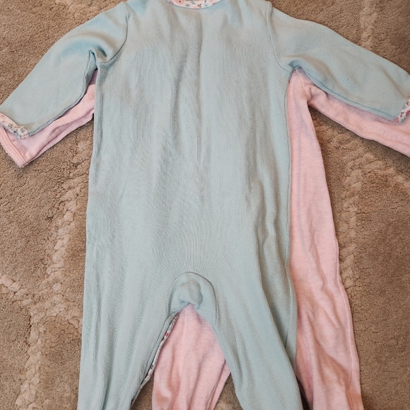 Carter's Girls 6mo Cotton Sleepers With Snaps Set Of 2 - Picture 5 of 6